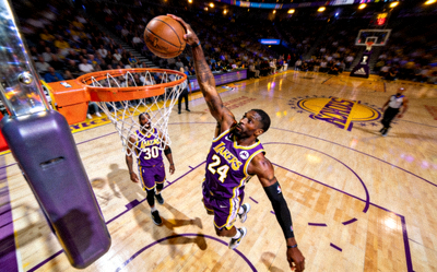 篮球NBA全明星赛扣篮精彩画面